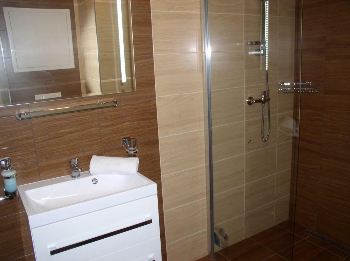 Apartman Cyril A 104 วิสโซเค ดาตรี ภายนอก รูปภาพ